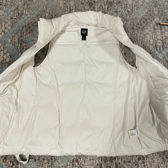 Long belted goose down filled vest - Picture 3 of 4